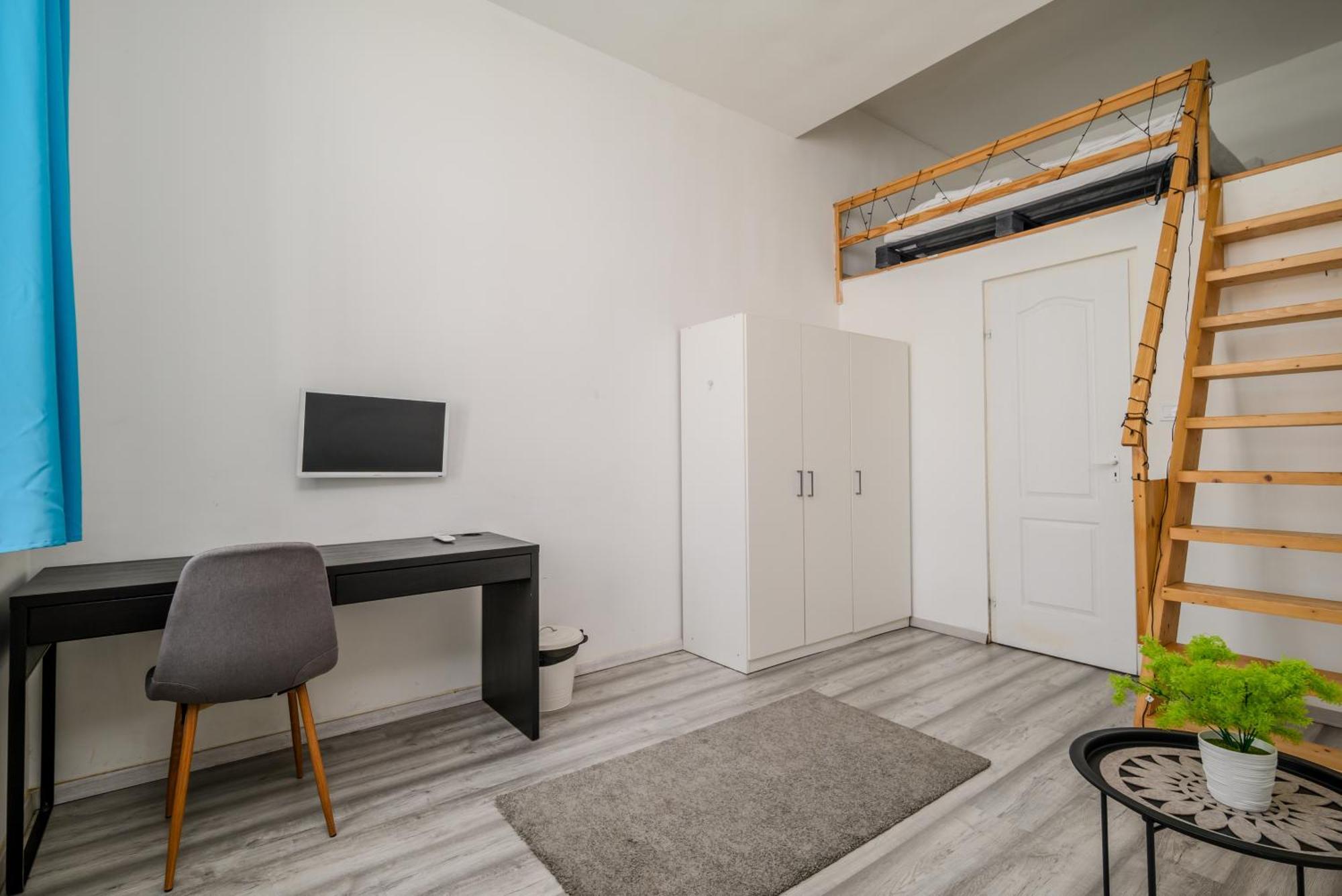 5 Bedrooms Keleti-Home Budapest Exterior photo